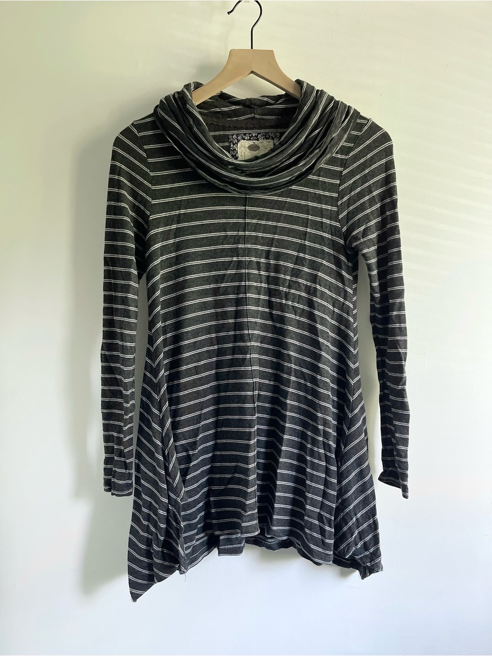 Cupio Cowl Neck Tunic Sweater Dark Gray White Pinstripe Knit Long Sleeve Cozy XS